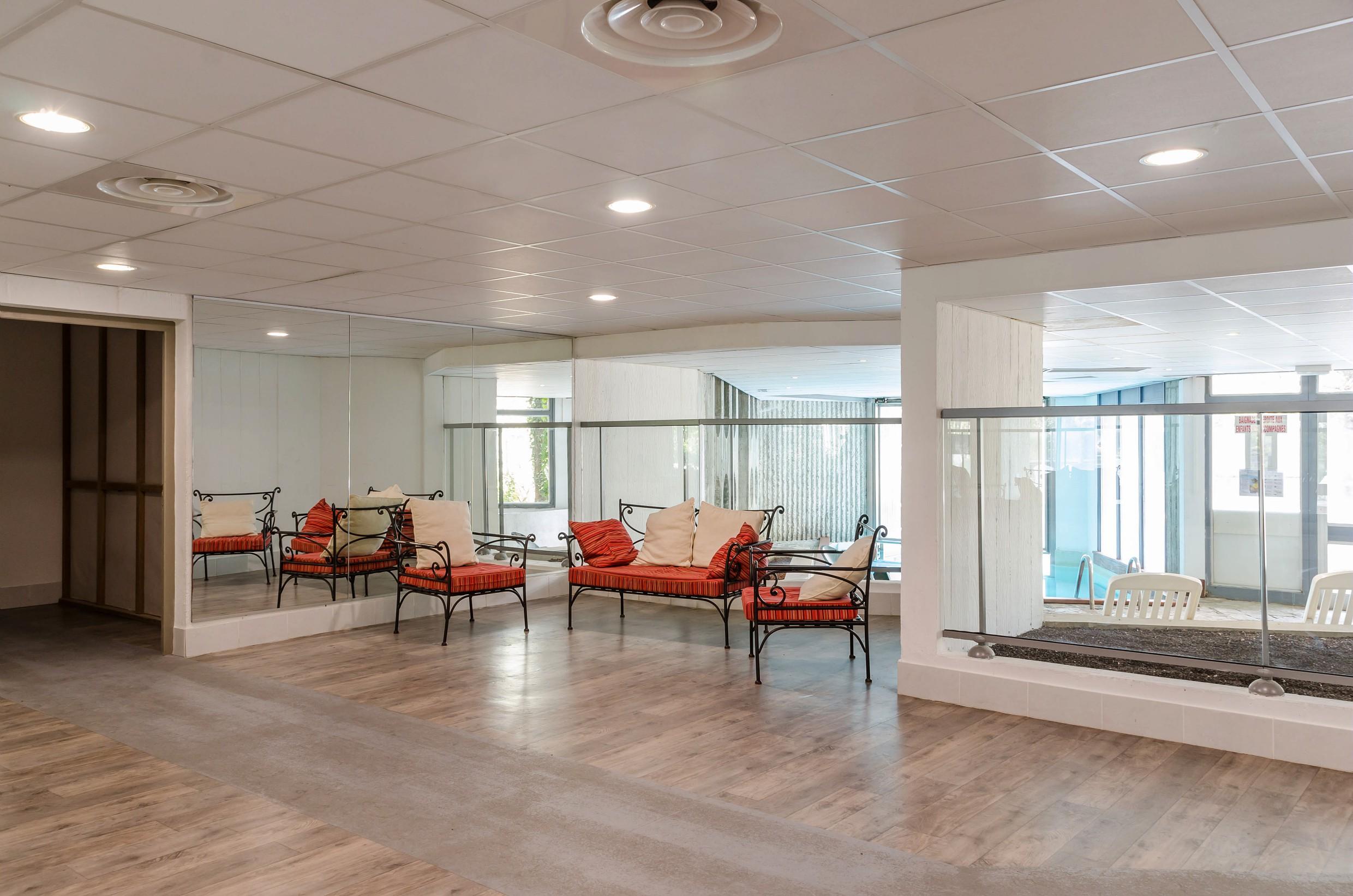 Sowell Hotels Ardeche Grospierres Eksteriør bilde