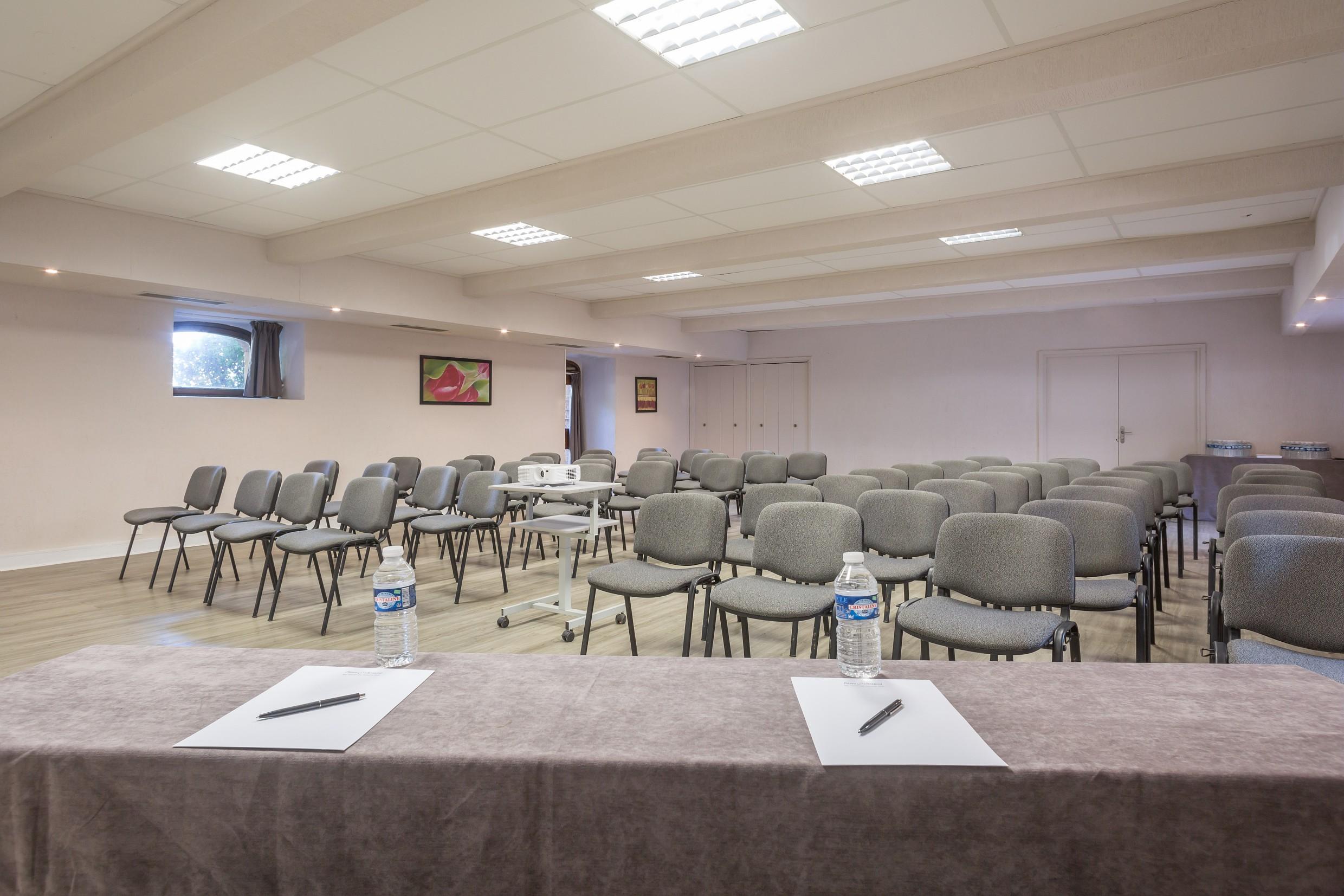 Sowell Hotels Ardeche Grospierres Eksteriør bilde