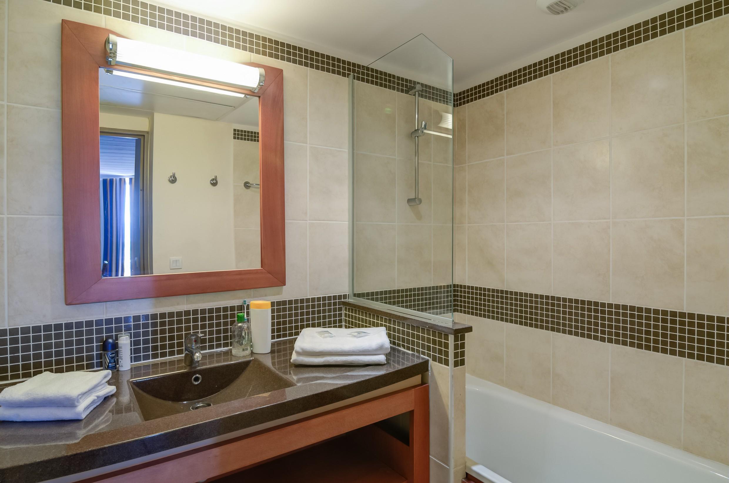 Sowell Hotels Ardeche Grospierres Eksteriør bilde